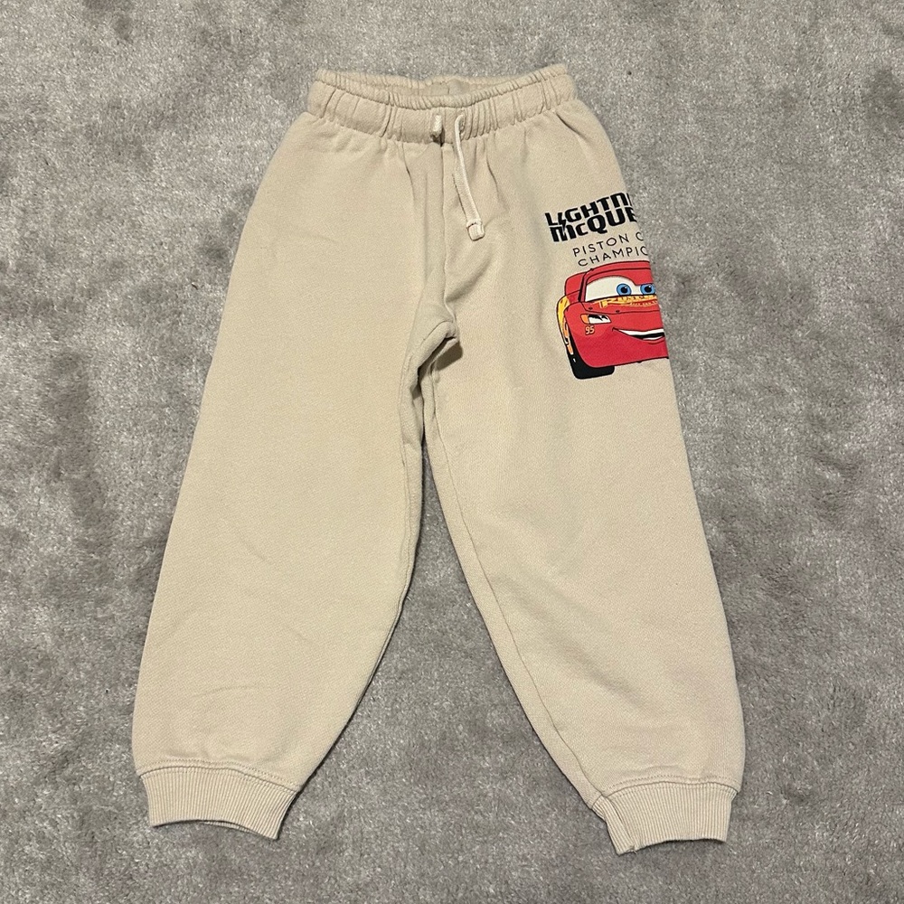 Zara Kids Pixar Cars Lightning McQueen Print Joggers Toddler Boy 4T - Cream